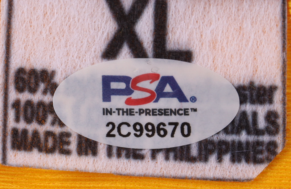 William Shatner Signed "Star Trek" Prop Uniform Shirt (PSA) at PristineAuction.com William Shatner Signed "Star Trek" Prop Uniform Shirt (PSA) at PristineAuction.com