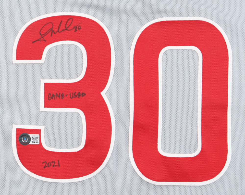 Alec Mills Signed Cubs Game-Used Jersey Inscribed "Game-Used 2021" (Beckett) at PristineAuction.com Alec Mills Signed Cubs Game-Used Jersey Inscribed "Game-Used 2021" (Beckett) at PristineAuction.com