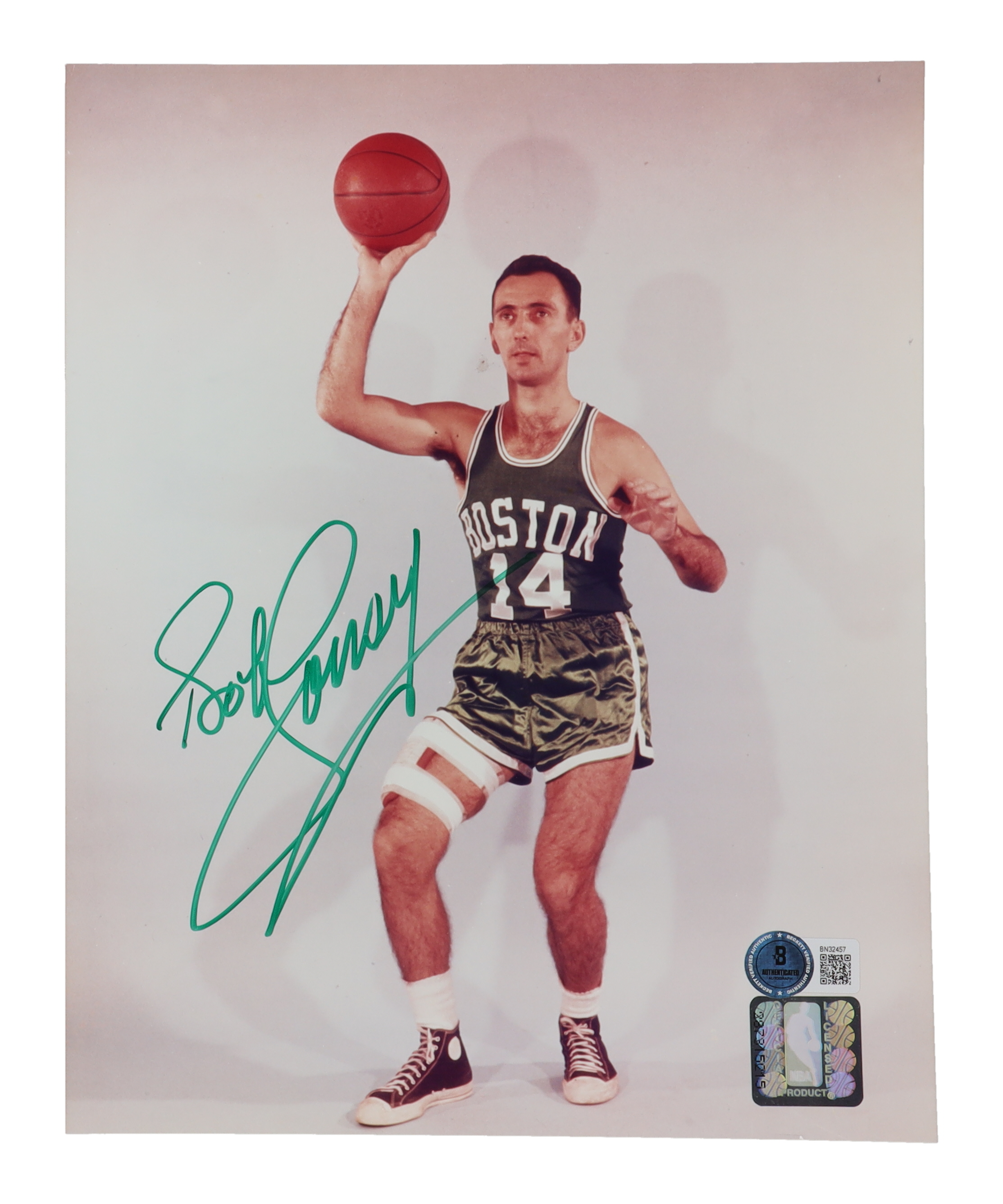 Bob Cousy Signed Celtics 8x10 Photo (Beckett) at PristineAuction.com Bob Cousy Signed Celtics 8x10 Photo (Beckett) at PristineAuction.com