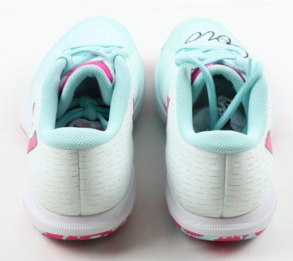 Coco Gauff Signed New Balance Tennis Shoe (Beckett) at PristineAuction.com Coco Gauff Signed New Balance Tennis Shoe (Beckett) at PristineAuction.com