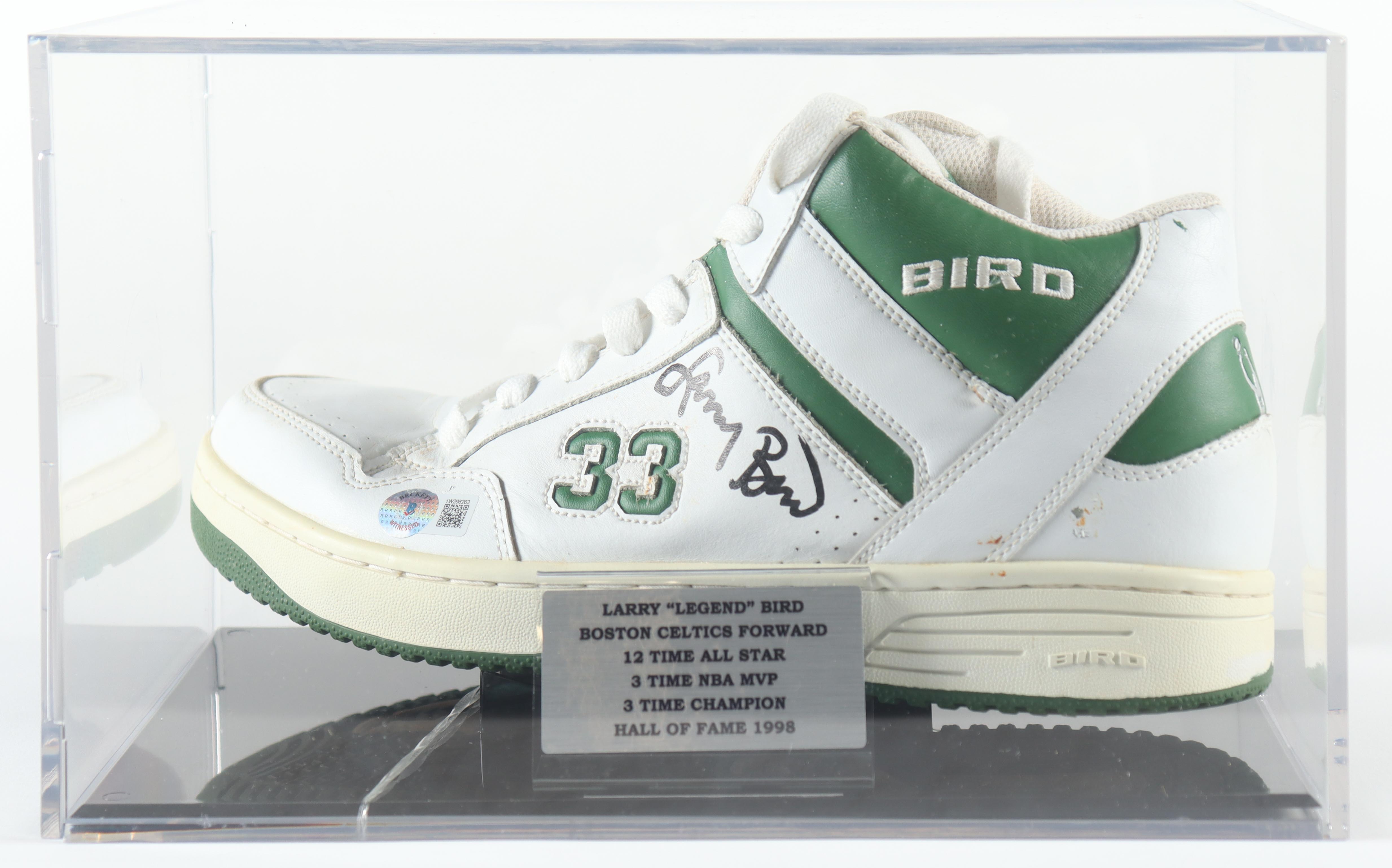 Larry Bird Signed Vintage Player Model Basketball Shoe With Acrylic Display Case (Beckett) at PristineAuction.com Larry Bird Signed Vintage Player Model Basketball Shoe With Acrylic Display Case (Beckett) at PristineAuction.com