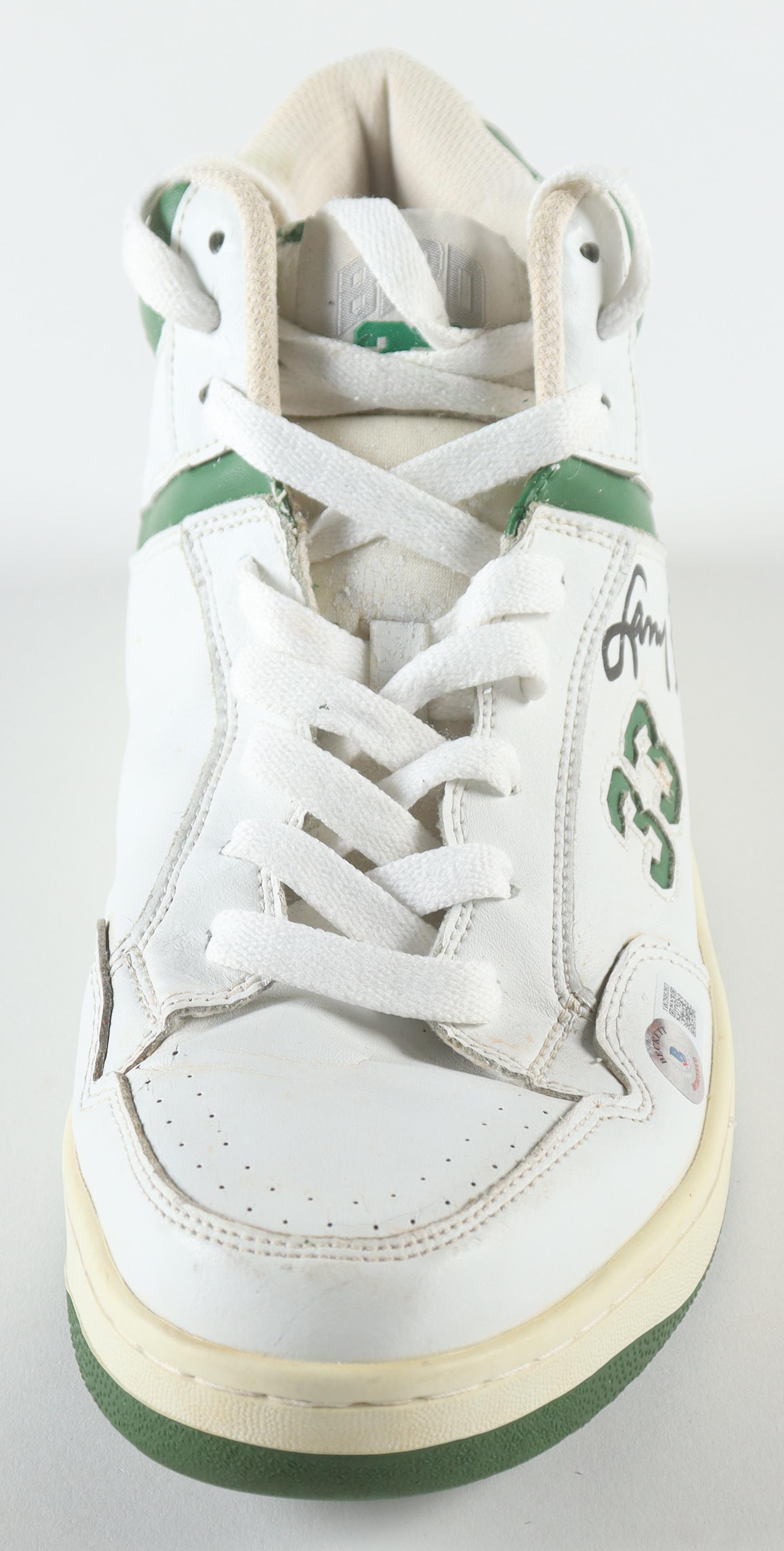 Larry Bird Signed Vintage Player Model Basketball Shoe With Acrylic Display Case (Beckett) at PristineAuction.com Larry Bird Signed Vintage Player Model Basketball Shoe With Acrylic Display Case (Beckett) at PristineAuction.com