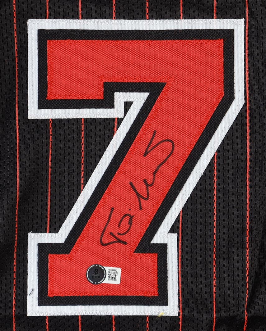 Toni Kukoc Signed Jersey (Beckett) at PristineAuction.com Toni Kukoc Signed Jersey (Beckett) at PristineAuction.com