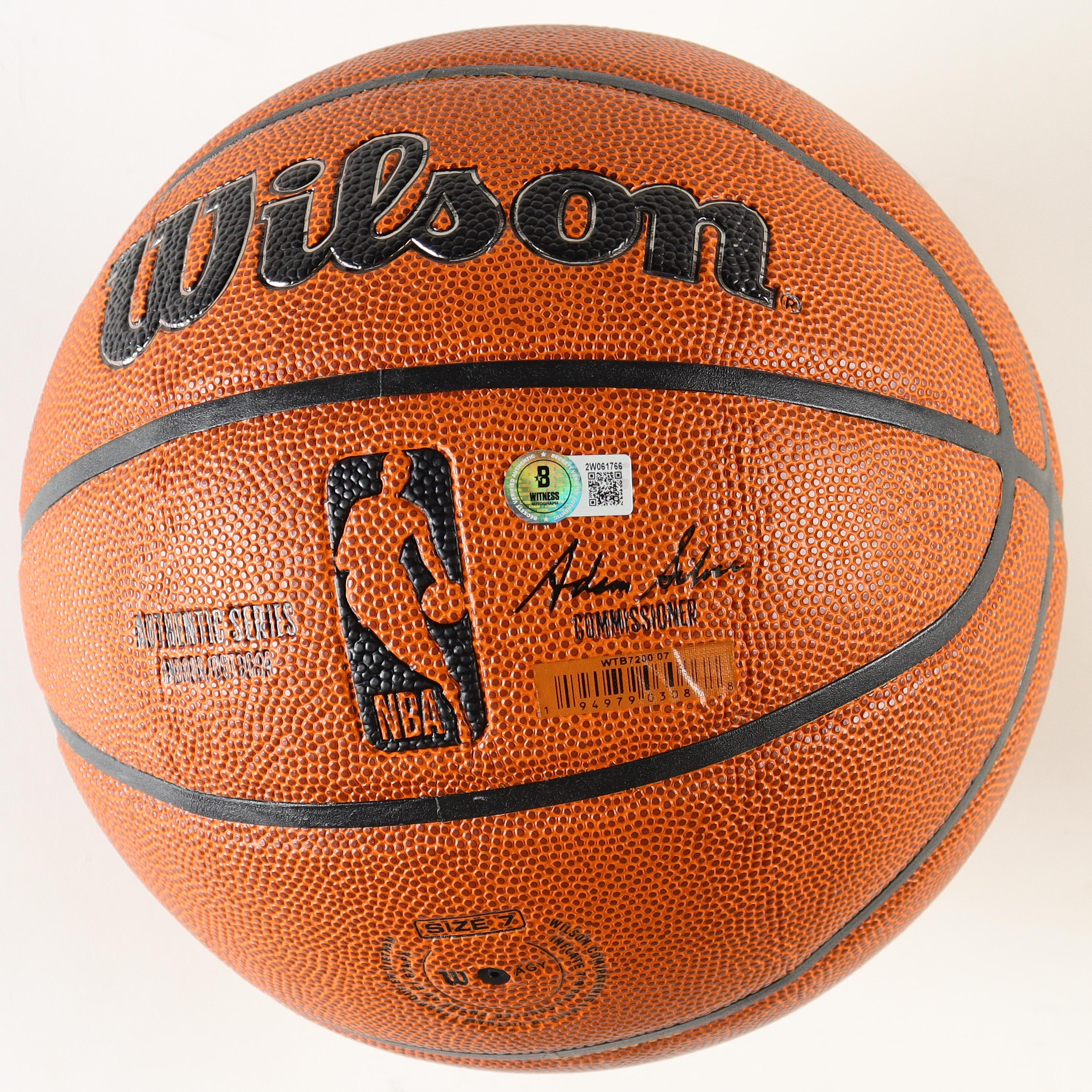 Chauncey Billups Signed NBA Basketball (Beckett) at PristineAuction.com Chauncey Billups Signed NBA Basketball (Beckett) at PristineAuction.com