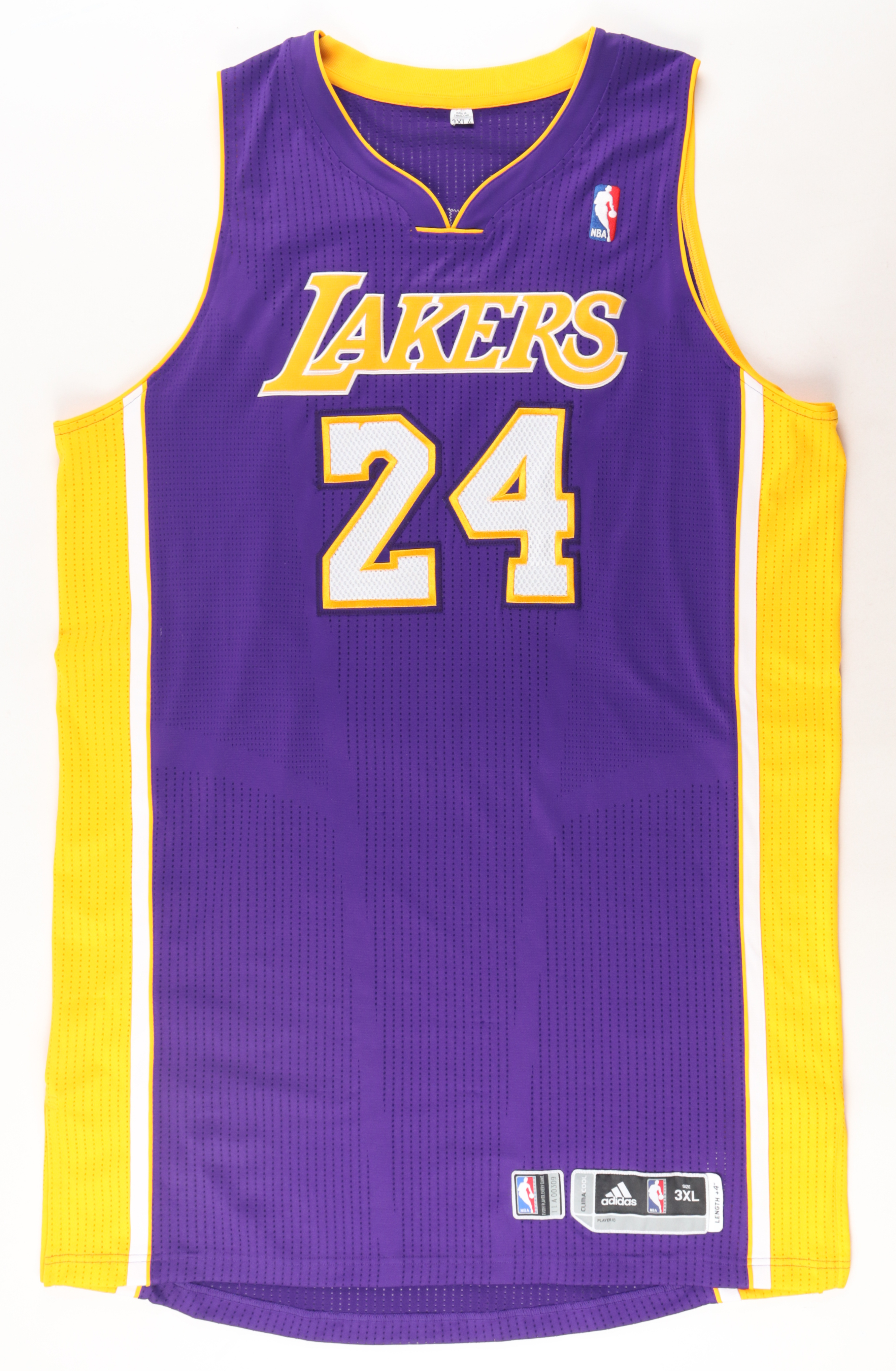 Kobe Bryant 2010-11 Lakers Game-Issued Jersey (Grey Flannel) at PristineAuction.com Kobe Bryant 2010-11 Lakers Game-Issued Jersey (Grey Flannel) at PristineAuction.com