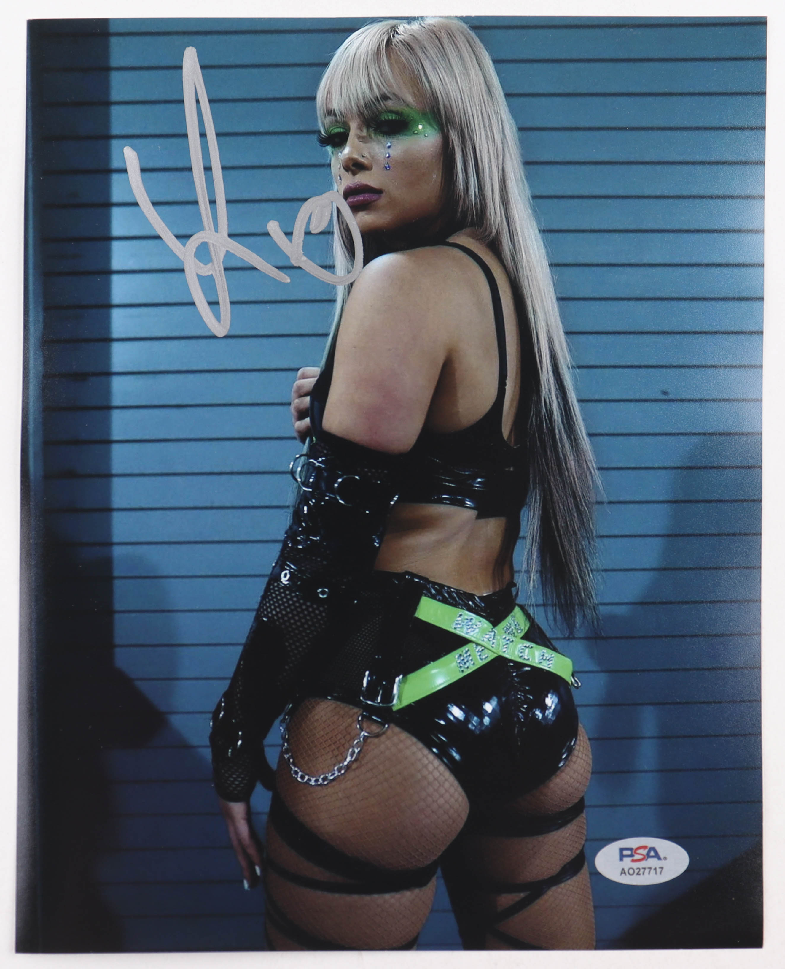 Liv Morgan Signed WWE 8x10 Photo (PSA) at PristineAuction.com Liv Morgan Signed WWE 8x10 Photo (PSA) at PristineAuction.com