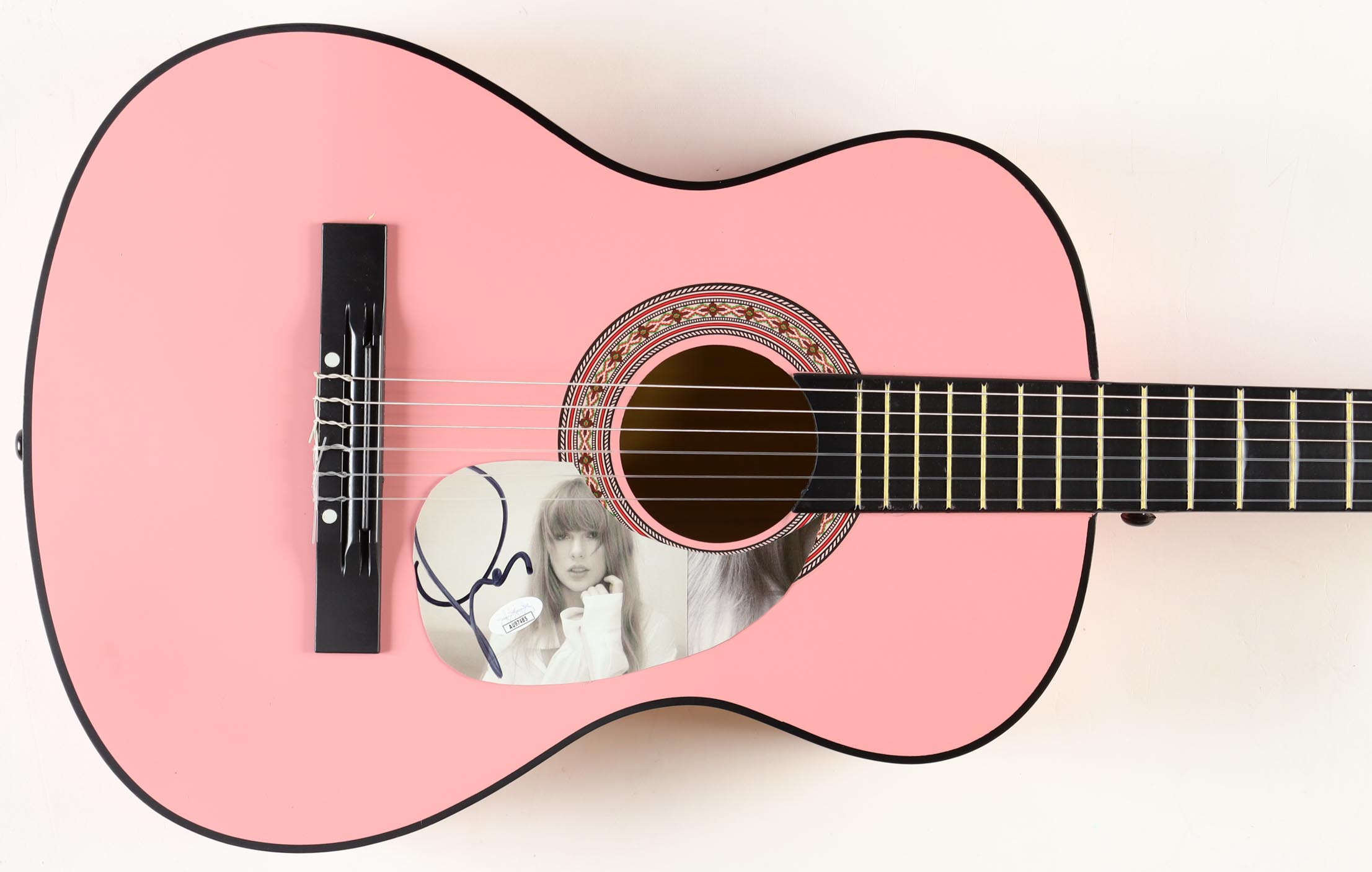 Taylor Swift Signed 38" Acoustic Guitar (JSA) at PristineAuction.com Taylor Swift Signed 38" Acoustic Guitar (JSA) at PristineAuction.com
