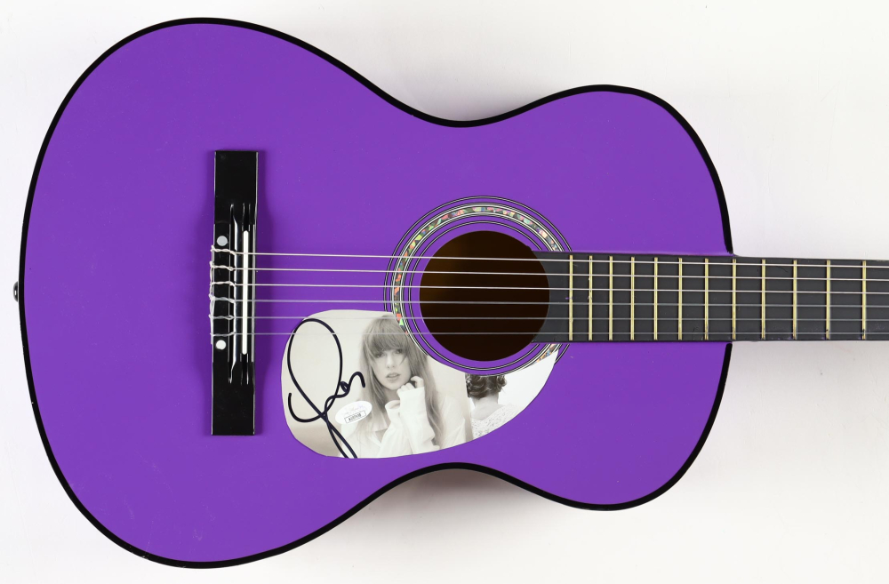 Taylor Swift Signed 38" Acoustic Guitar (JSA) Pristine Auction