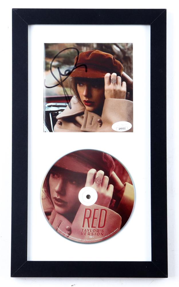 Taylor Swift Signed "Red (Taylor's Version)" Custom Framed CD Album Insert Display (JSA) at PristineAuction.com Taylor Swift Signed "Red (Taylor's Version)" Custom Framed CD Album Insert Display (JSA) at PristineAuction.com