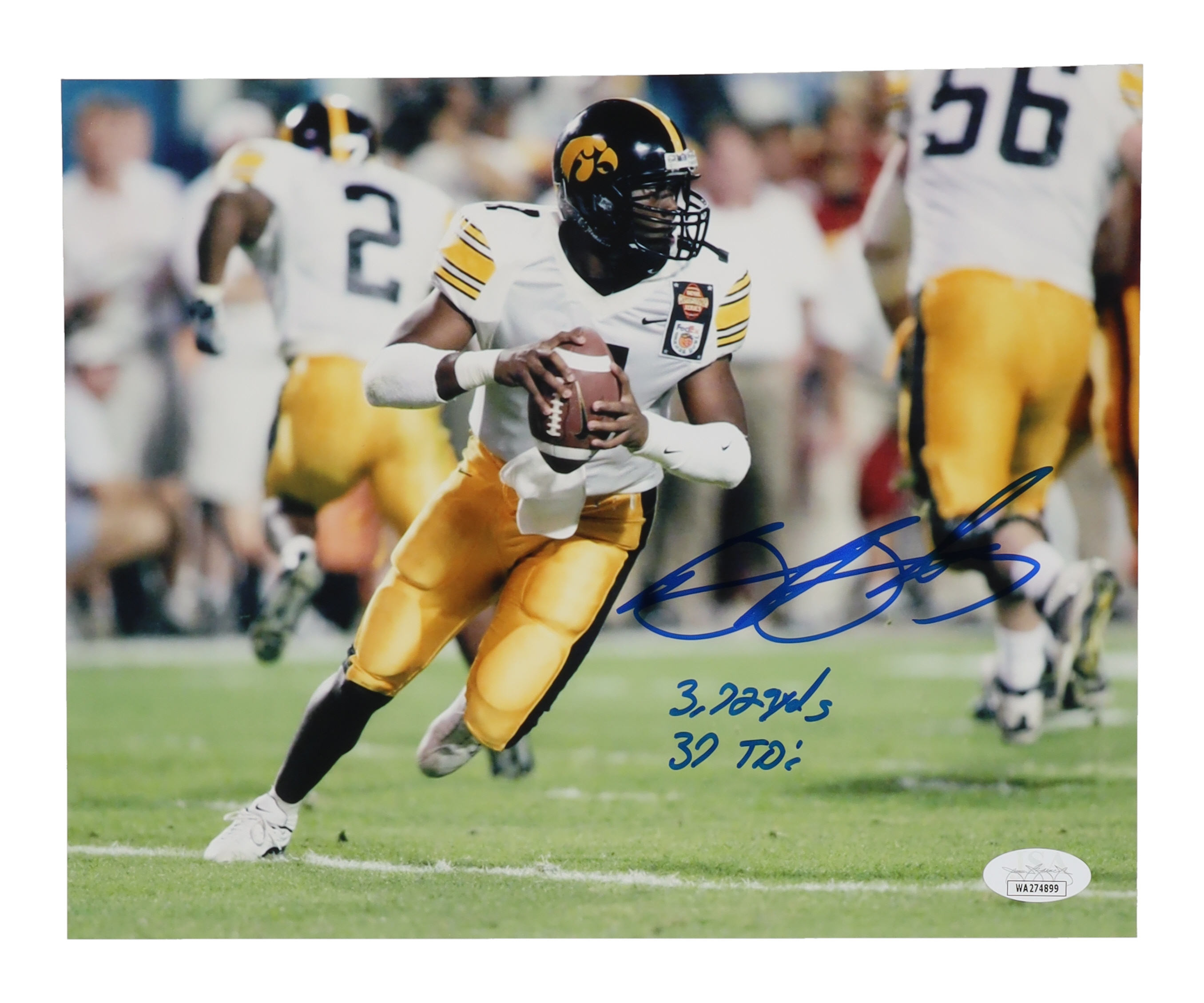 Brad Banks Signed Iowa Hawkeyes 8x10 Photo Inscribed "3,729 Yds" & "37 TD's" (JSA) at PristineAuction.com Brad Banks Signed Iowa Hawkeyes 8x10 Photo Inscribed "3,729 Yds" & "37 TD's" (JSA) at PristineAuction.com
