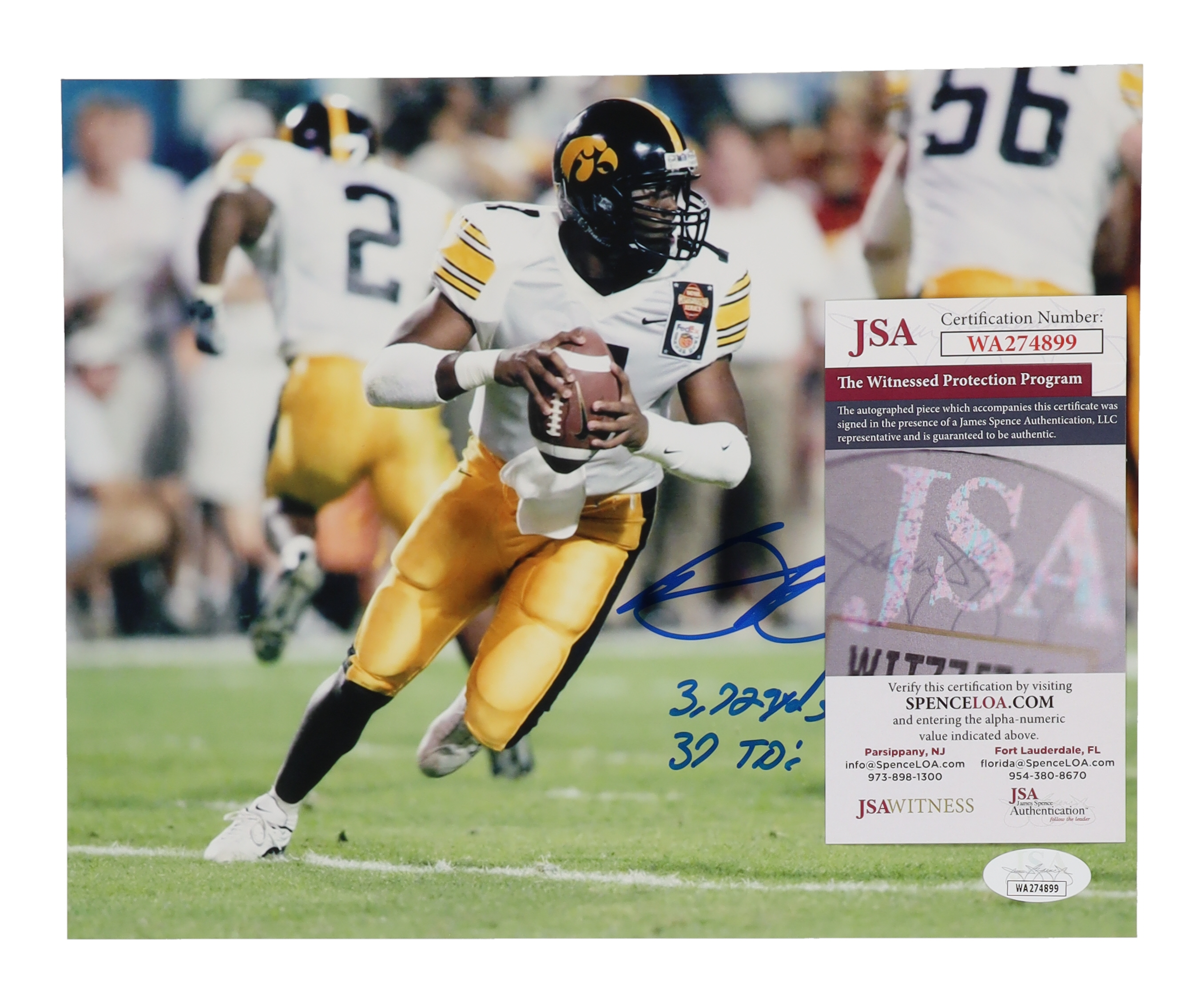 Brad Banks Signed Iowa Hawkeyes 8x10 Photo Inscribed "3,729 Yds" & "37 TD's" (JSA) at PristineAuction.com Brad Banks Signed Iowa Hawkeyes 8x10 Photo Inscribed "3,729 Yds" & "37 TD's" (JSA) at PristineAuction.com
