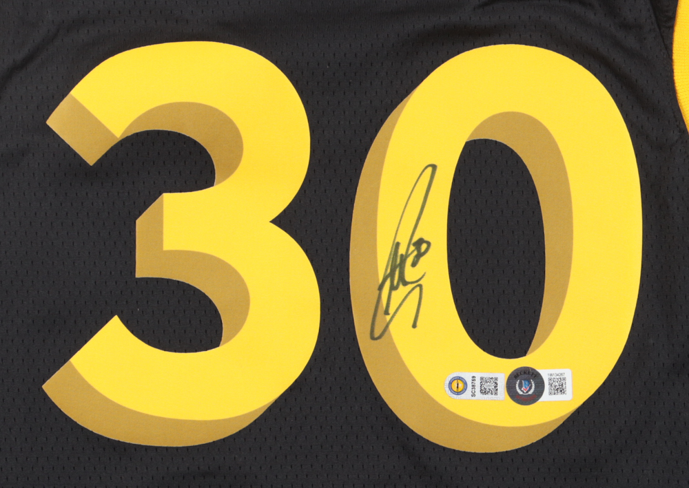 Stephen Curry Signed Warriors Authentic Nike Jersey (Beckett & Curry) at PristineAuction.com Stephen Curry Signed Warriors Authentic Nike Jersey (Beckett & Curry) at PristineAuction.com