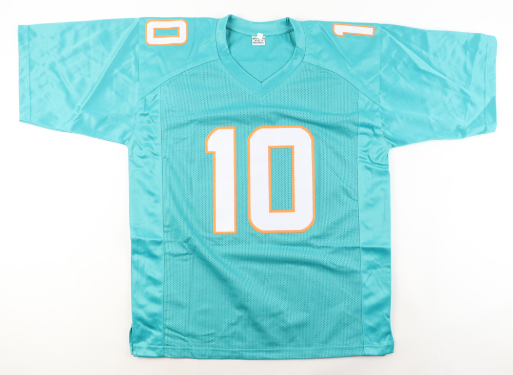 Tyreek Hill Signed Jersey (Schwartz) at PristineAuction.com Tyreek Hill Signed Jersey (Schwartz) at PristineAuction.com