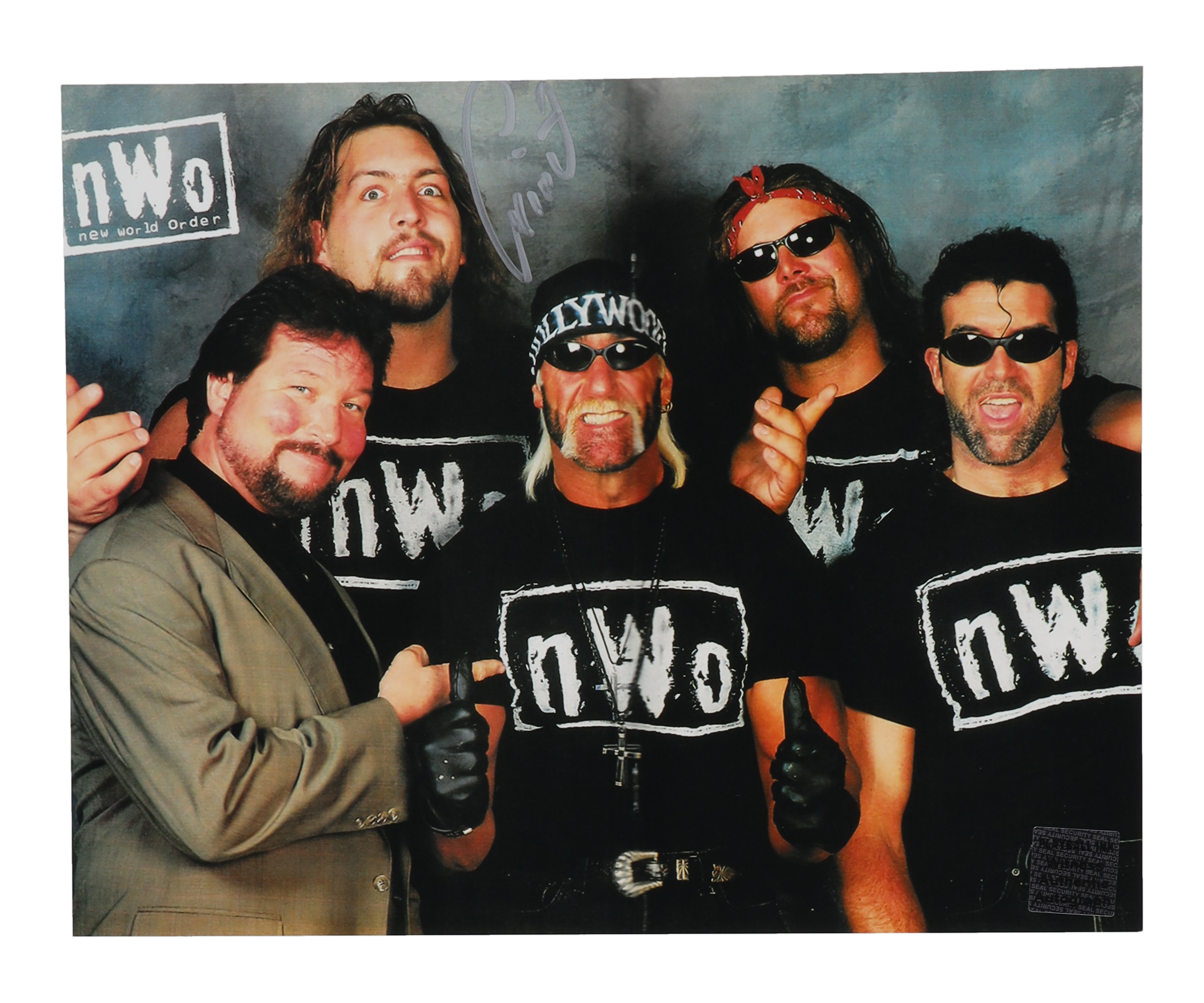 Paul "The Giant" Wight Signed NWO 8x10 Photo (Playball Ink) at PristineAuction.com Paul "The Giant" Wight Signed NWO 8x10 Photo (Playball Ink) at PristineAuction.com