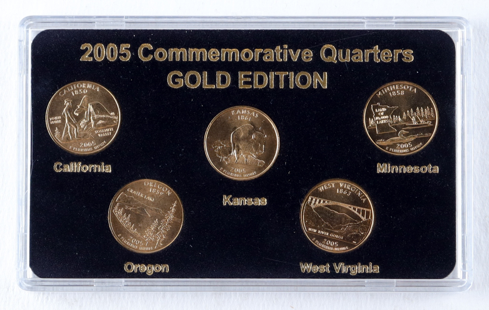 2005-D/P 50 States Commemorative Quarters Gold Edition Set with (5) Coins & Original Packaging at PristineAuction.com 2005-D/P 50 States Commemorative Quarters Gold Edition Set with (5) Coins & Original Packaging at PristineAuction.com