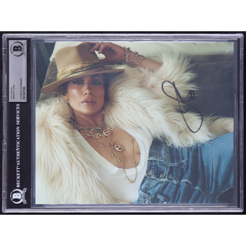 Jennifer Lopez Signed 8x10 Photo (BAS) at PristineAuction.com