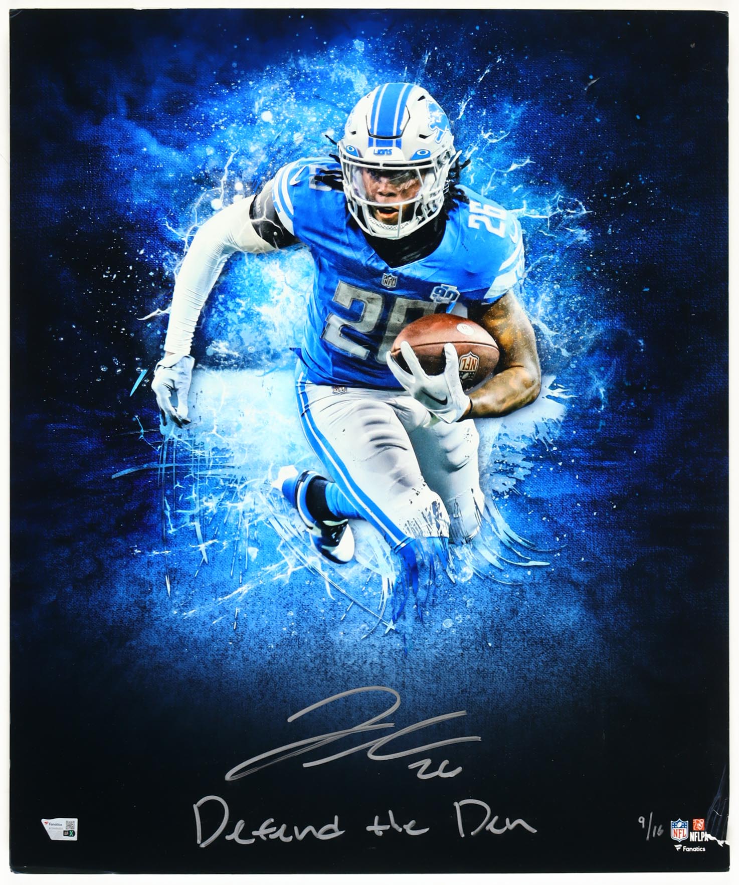 Jahmyr Gibbs Signed LE Lions 20x24 Photo on Foam Board Inscribed "Defend The Den" (Fanatics) at PristineAuction.com Jahmyr Gibbs Signed LE Lions 20x24 Photo on Foam Board Inscribed "Defend The Den" (Fanatics) at PristineAuction.com
