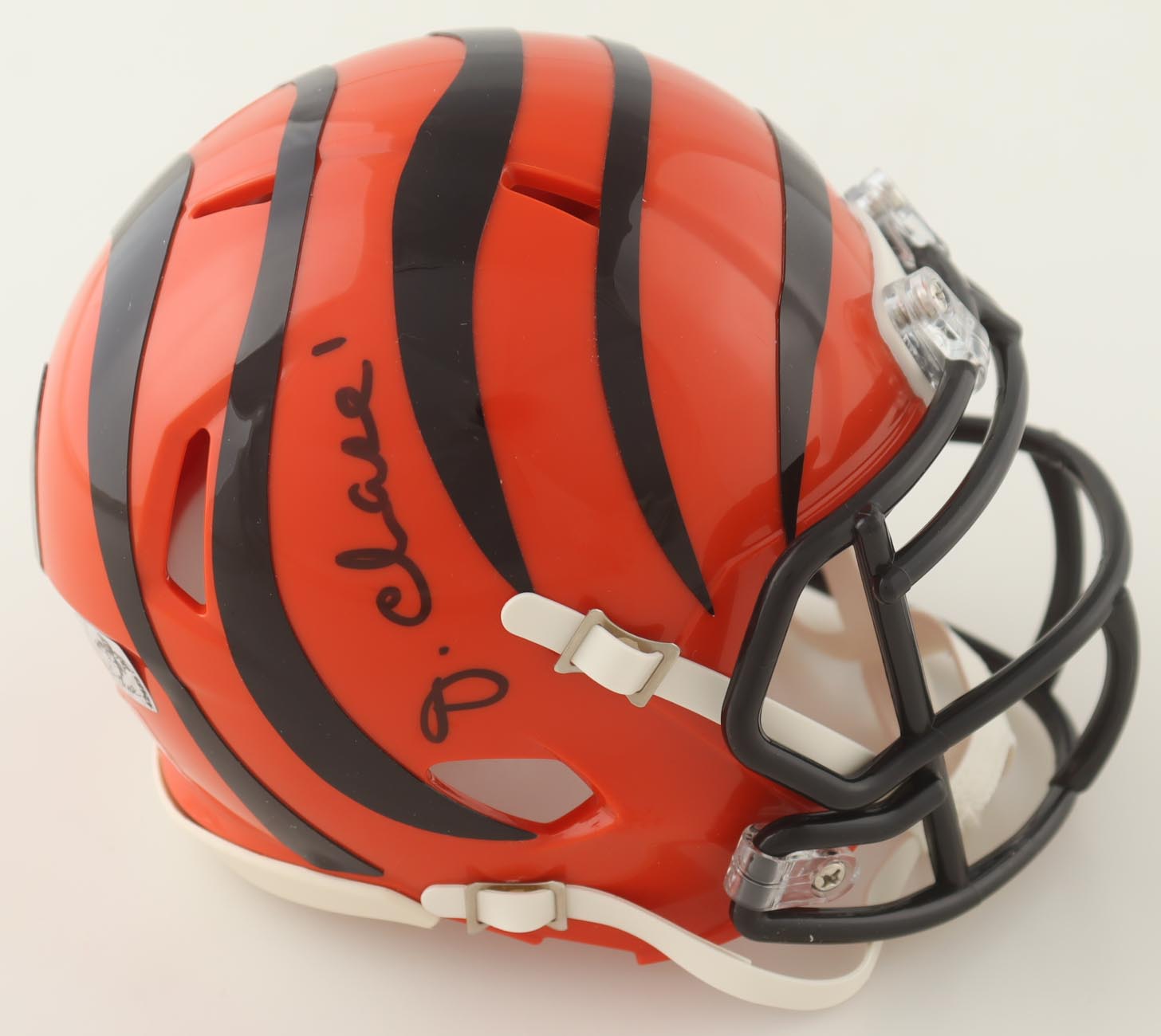 Ja'Marr Chase Signed Bengals Speed Mini Helmet (Chase) at PristineAuction.com Ja'Marr Chase Signed Bengals Speed Mini Helmet (Chase) at PristineAuction.com