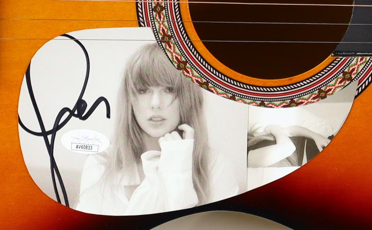 Taylor Swift Signed 38" Acoustic Guitar (JSA) at PristineAuction.com Taylor Swift Signed 38" Acoustic Guitar (JSA) at PristineAuction.com