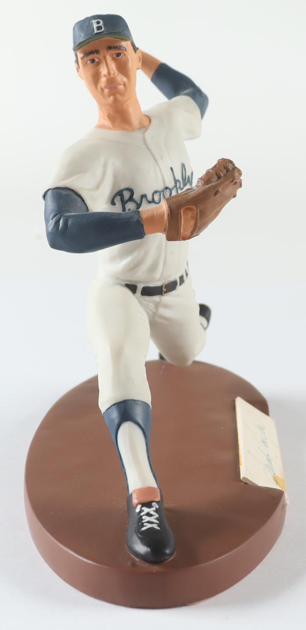 Sandy Koufax Signed LE 1989 Salvino Sports Legends Figurine (Salvino) at PristineAuction.com Sandy Koufax Signed LE 1989 Salvino Sports Legends Figurine (Salvino) at PristineAuction.com