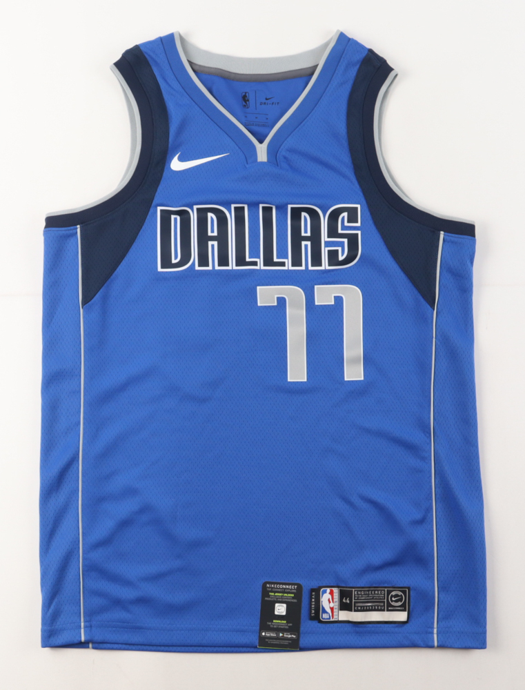 Luka Doncic Signed Mavericks Jersey (PSA) at PristineAuction.com Luka Doncic Signed Mavericks Jersey (PSA) at PristineAuction.com