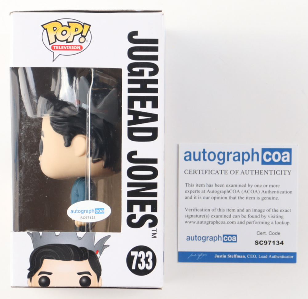 Charles Melton Signed "Riverdale" #733 Jughead Jones Funko Pop! Vinyl Figure (AutographCOA) at PristineAuction.com Charles Melton Signed "Riverdale" #733 Jughead Jones Funko Pop! Vinyl Figure (AutographCOA) at PristineAuction.com
