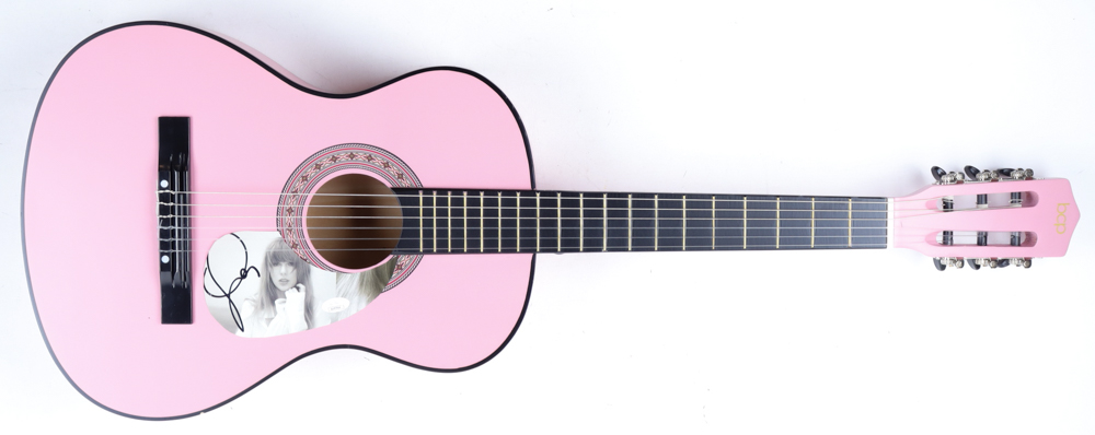 Taylor Swift Signed 38" Acoustic Guitar (JSA) at PristineAuction.com Taylor Swift Signed 38" Acoustic Guitar (JSA) at PristineAuction.com