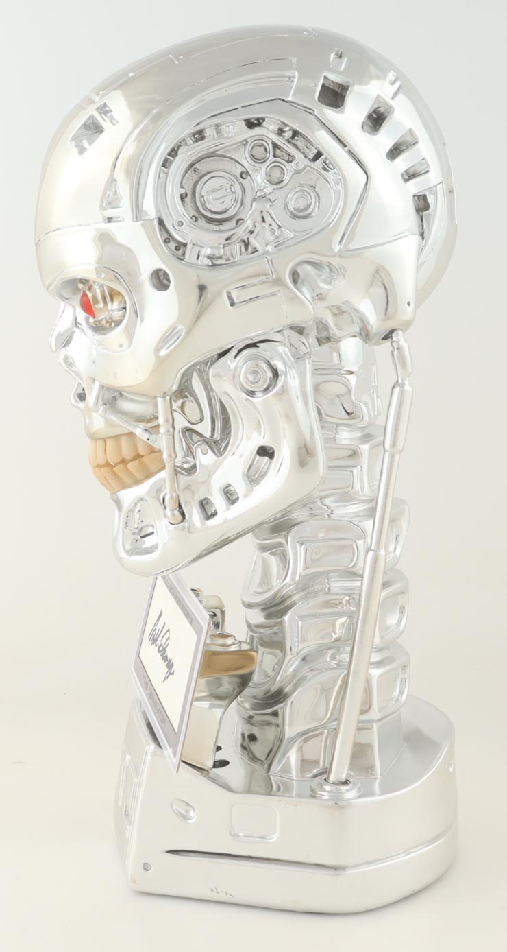 Arnold Schwarzenegger Signed "Terminator 2" Full-Size 1:1 T800 Endoskeleton Bust (ACOA) at PristineAuction.com Arnold Schwarzenegger Signed "Terminator 2" Full-Size 1:1 T800 Endoskeleton Bust (ACOA) at PristineAuction.com