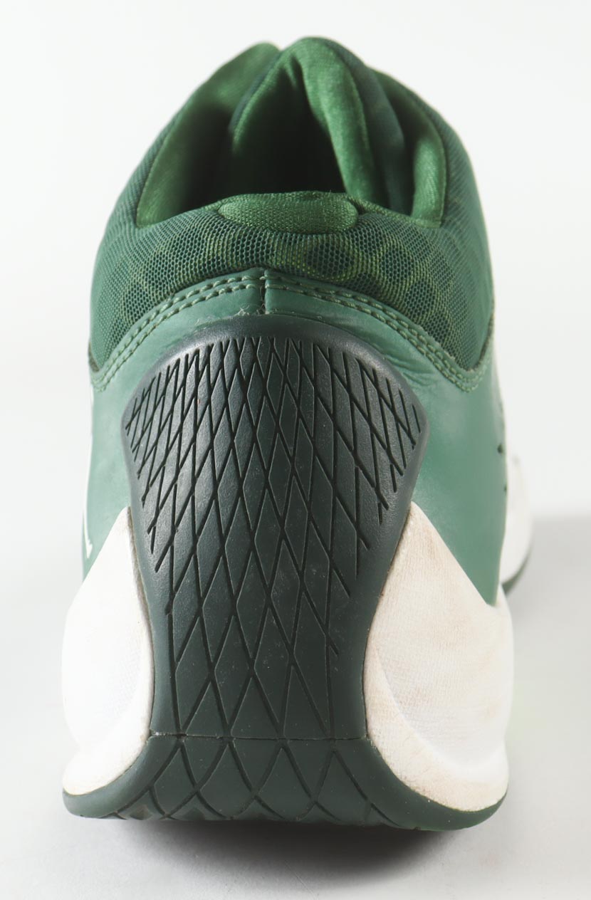 Larry Bird Signed Vintage Nike Air Jordan Celtics Basketball Shoe (Beckett) at PristineAuction.com Larry Bird Signed Vintage Nike Air Jordan Celtics Basketball Shoe (Beckett) at PristineAuction.com
