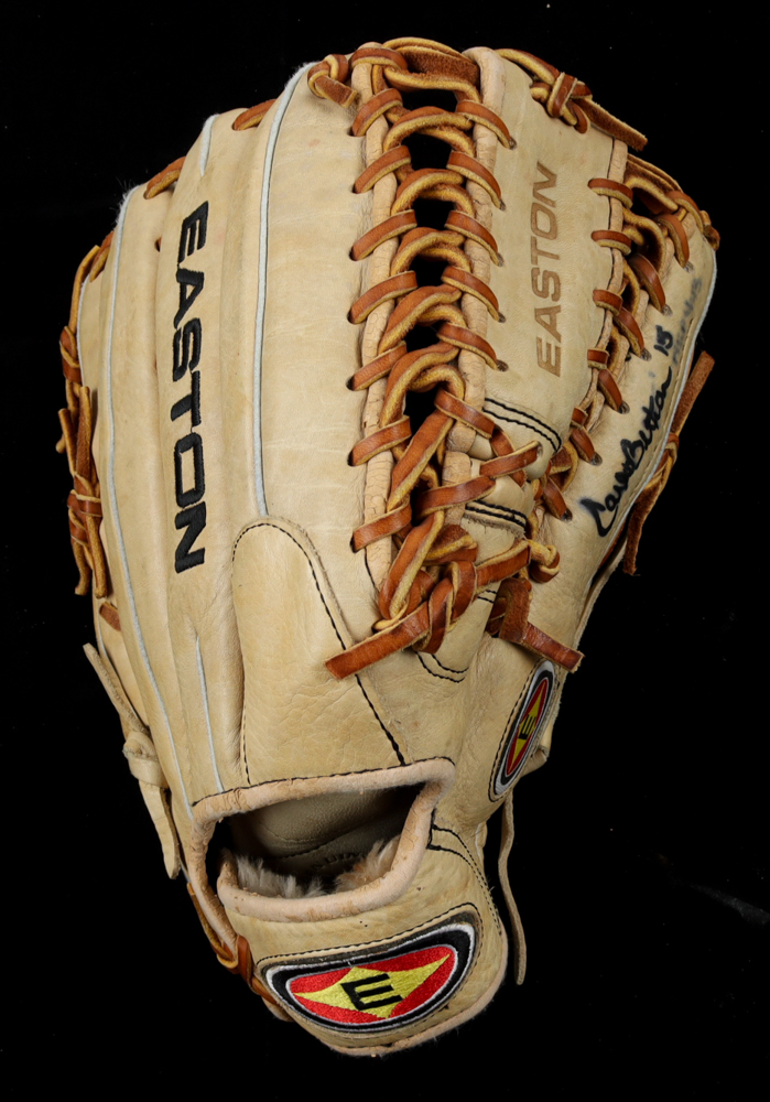 Carlos Beltrán Signed Easton Baseball Glove (Beckett) at PristineAuction.com Carlos Beltrán Signed Easton Baseball Glove (Beckett) at PristineAuction.com