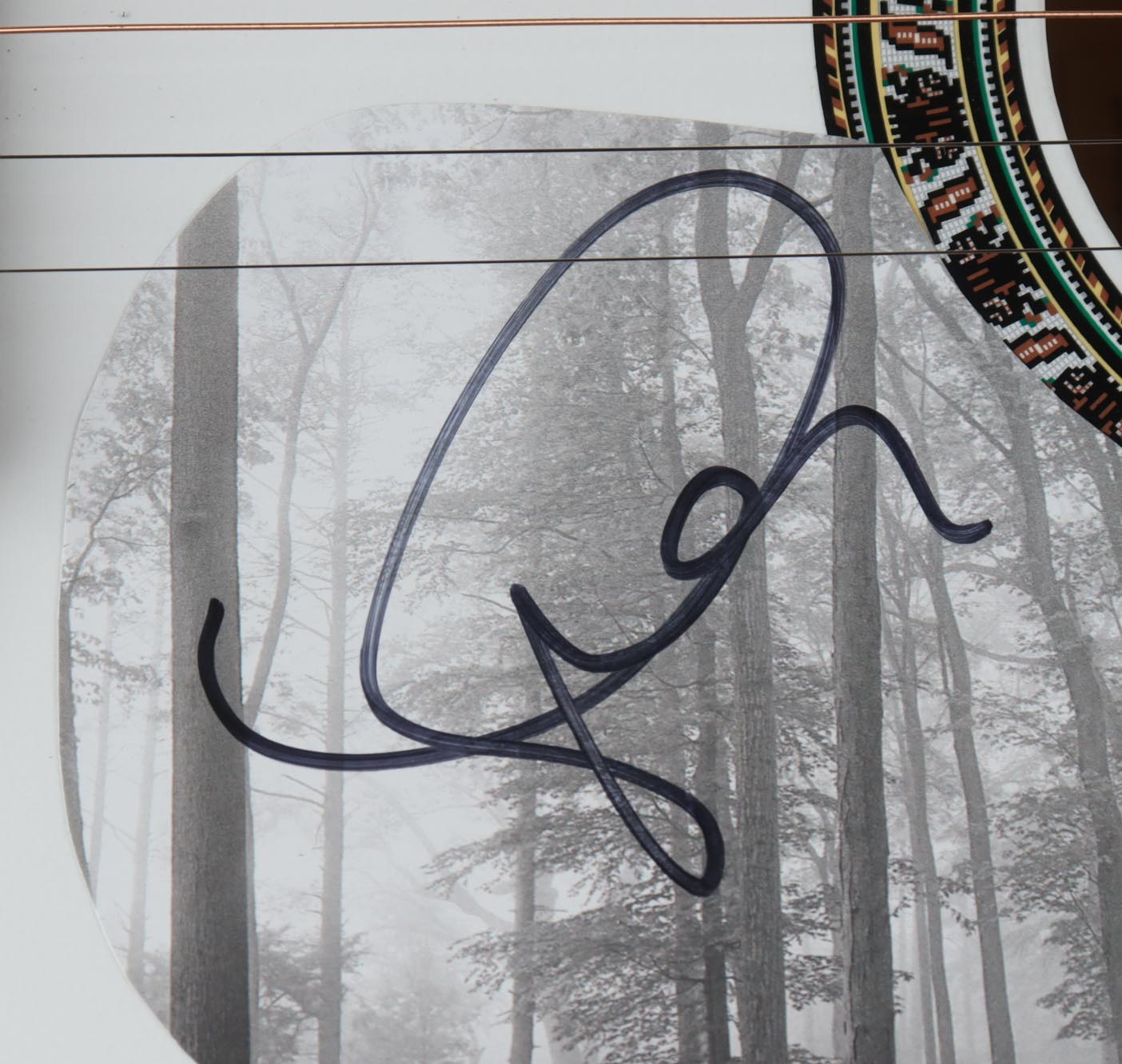 Taylor Swift Signed 38" Acoustic Guitar (JSA) at PristineAuction.com Taylor Swift Signed 38" Acoustic Guitar (JSA) at PristineAuction.com