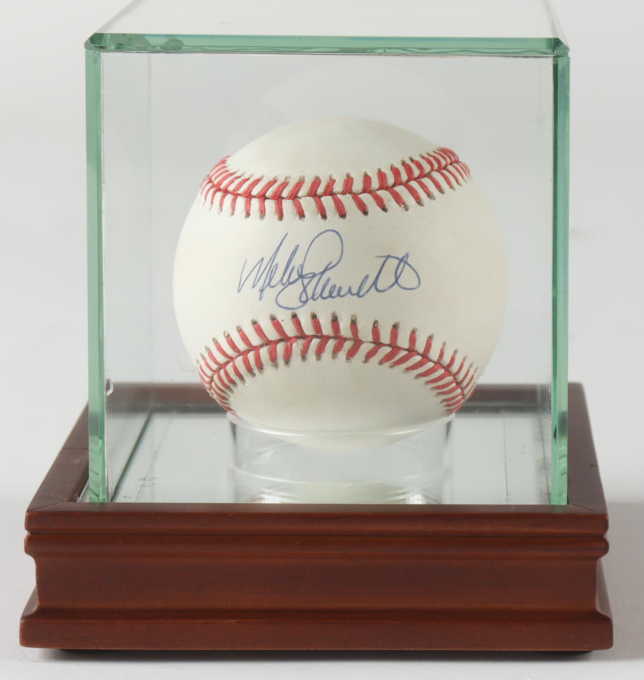 Mike Schmidt Signed ONL Baseball With Display Case (PSA) at PristineAuction.com Mike Schmidt Signed ONL Baseball With Display Case (PSA) at PristineAuction.com