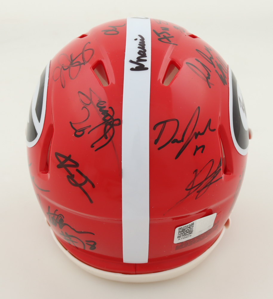 2023-24 Georgia Bulldogs Speed Mini Helmet Team-Signed By (34) With KJ Bolden, Dominic Lovett, Brock Vandagriff, Jamal Jarrett (Top Tier Authentics) at PristineAuction.com 2023-24 Georgia Bulldogs Speed Mini Helmet Team-Signed By (34) With KJ Bolden, Dominic Lovett, Brock Vandagriff, Jamal Jarrett (Top Tier Authentics) at PristineAuction.com