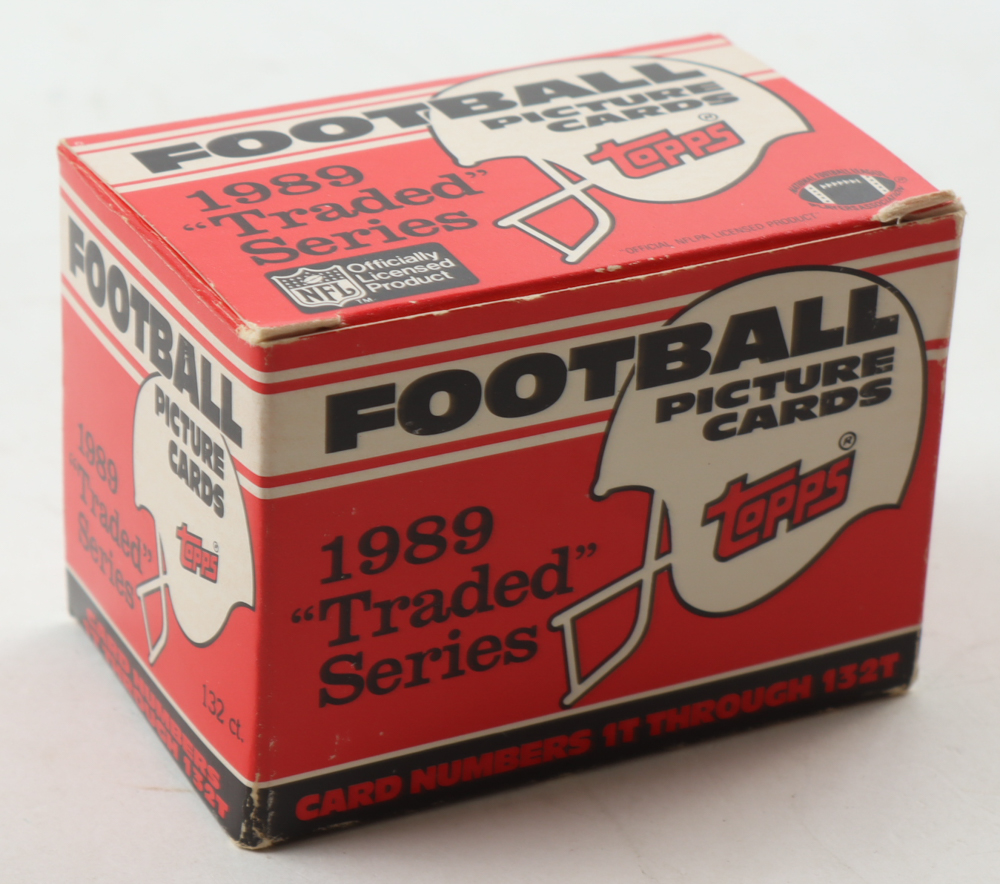 1989 Topps Football "Traded" Series Box With (132) Cards at PristineAuction.com 1989 Topps Football "Traded" Series Box With (132) Cards at PristineAuction.com