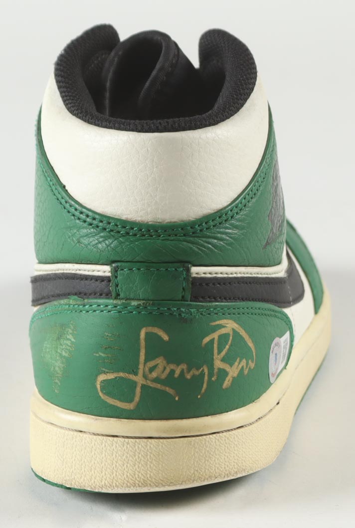 Larry Bird Signed Nike Air Jordan Celtics Basketball Shoe In Display Case (Beckett) at PristineAuction.com Larry Bird Signed Nike Air Jordan Celtics Basketball Shoe In Display Case (Beckett) at PristineAuction.com