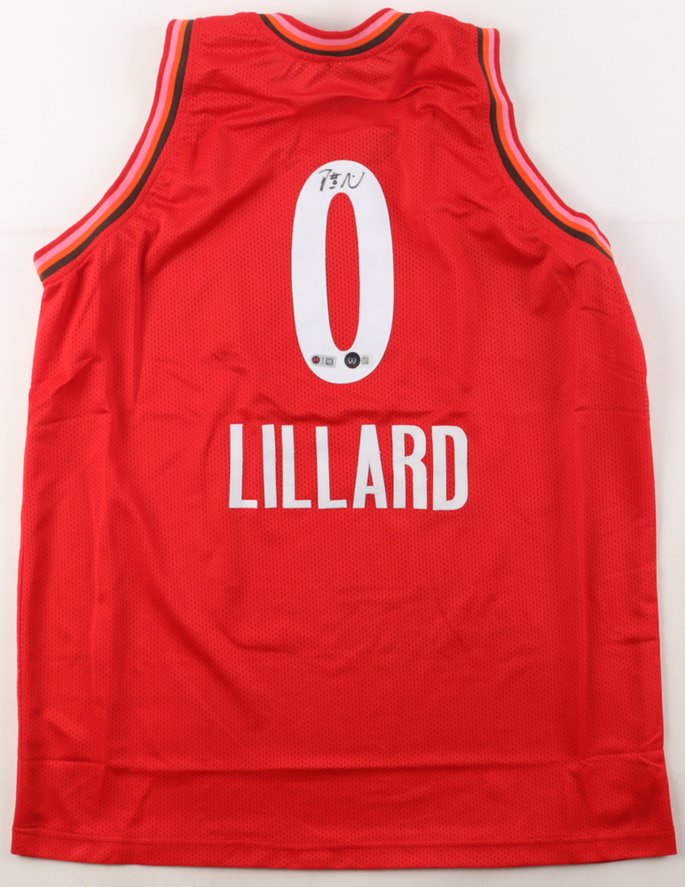 Damian Lillard Signed Jersey (Beckett & Lillard) at PristineAuction.com Damian Lillard Signed Jersey (Beckett & Lillard) at PristineAuction.com