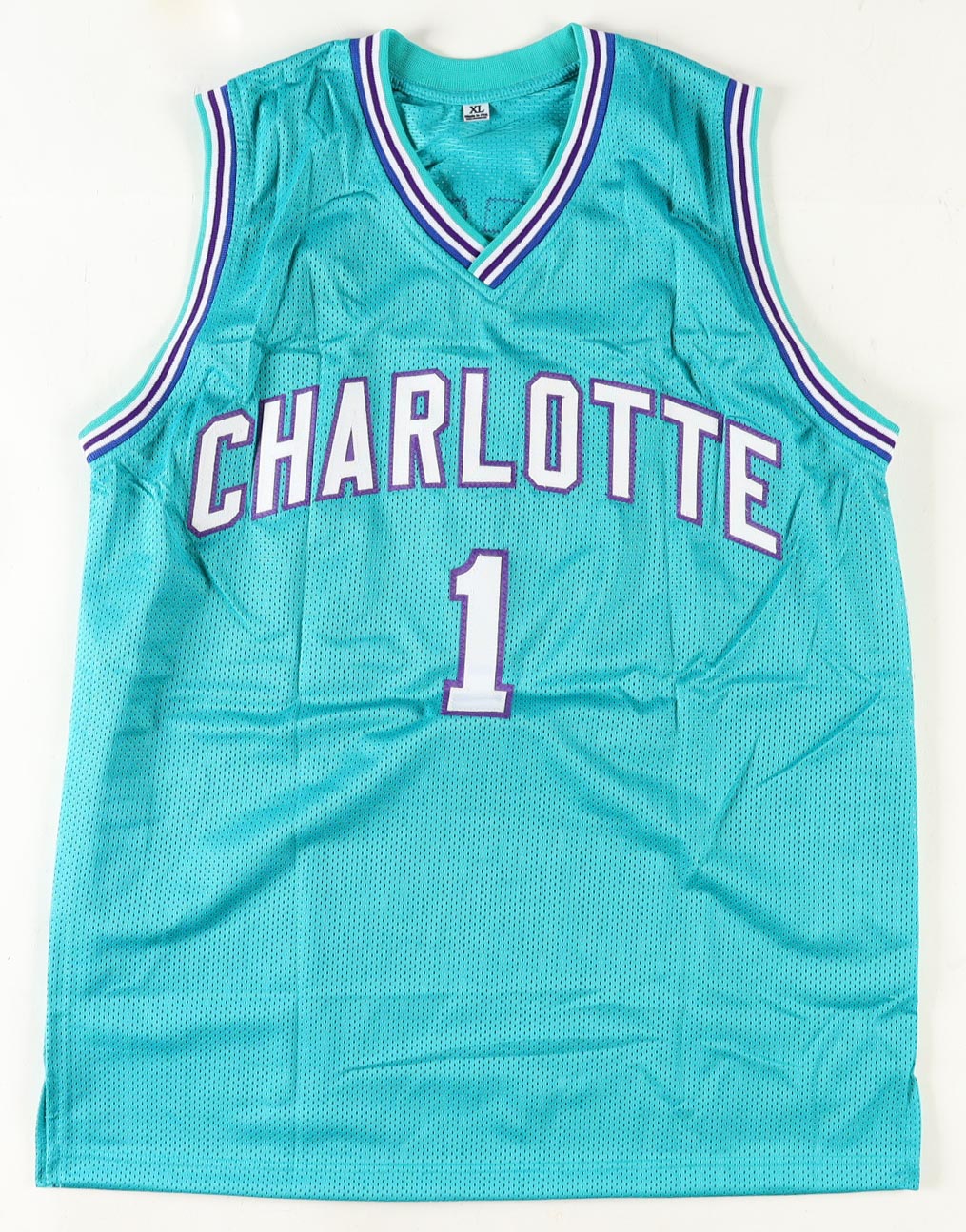 Muggsy Bogues Signed Jersey (Beckett) at PristineAuction.com Muggsy Bogues Signed Jersey (Beckett) at PristineAuction.com