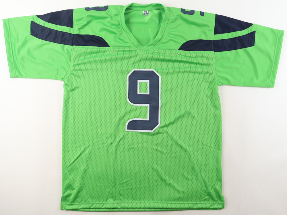 Kenneth Walker III Signed Jersey (Beckett) at PristineAuction.com Kenneth Walker III Signed Jersey (Beckett) at PristineAuction.com