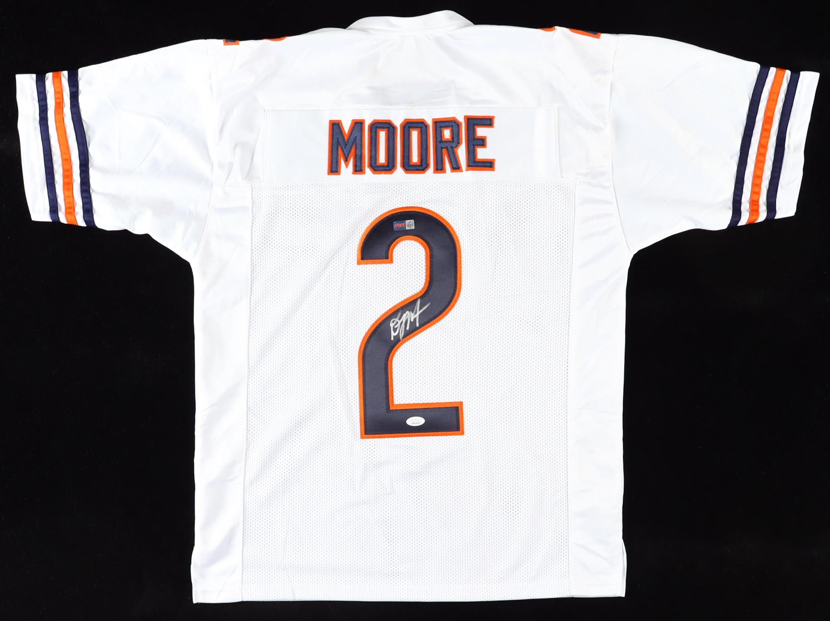 D. J. Moore Signed Jersey (JSA) at PristineAuction.com D. J. Moore Signed Jersey (JSA) at PristineAuction.com