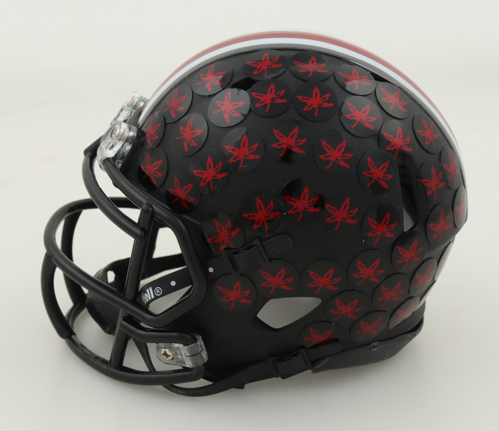 TreVeyon Henderson Signed Ohio State Buckeyes Speed Mini Helmet (Beckett) at PristineAuction.com TreVeyon Henderson Signed Ohio State Buckeyes Speed Mini Helmet (Beckett) at PristineAuction.com