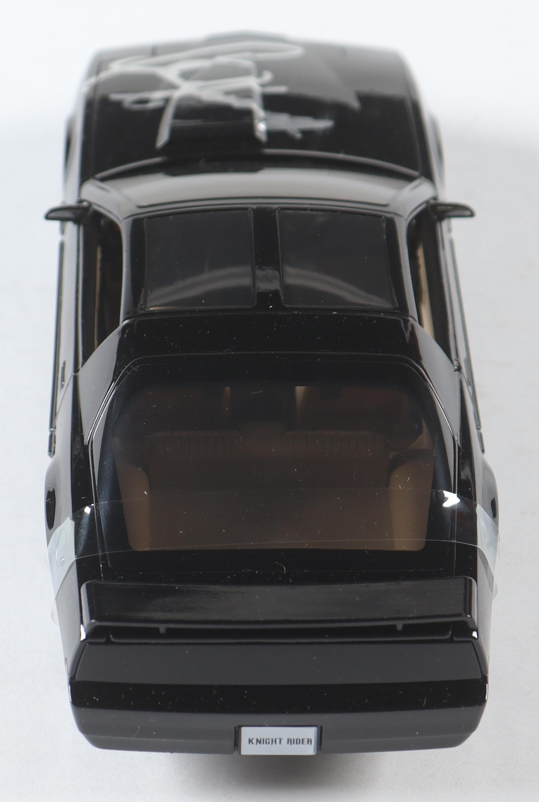 David Hasselhoff Signed "Knight Rider" 1:24 Diecast Car (Beckett) at PristineAuction.com David Hasselhoff Signed "Knight Rider" 1:24 Diecast Car (Beckett) at PristineAuction.com