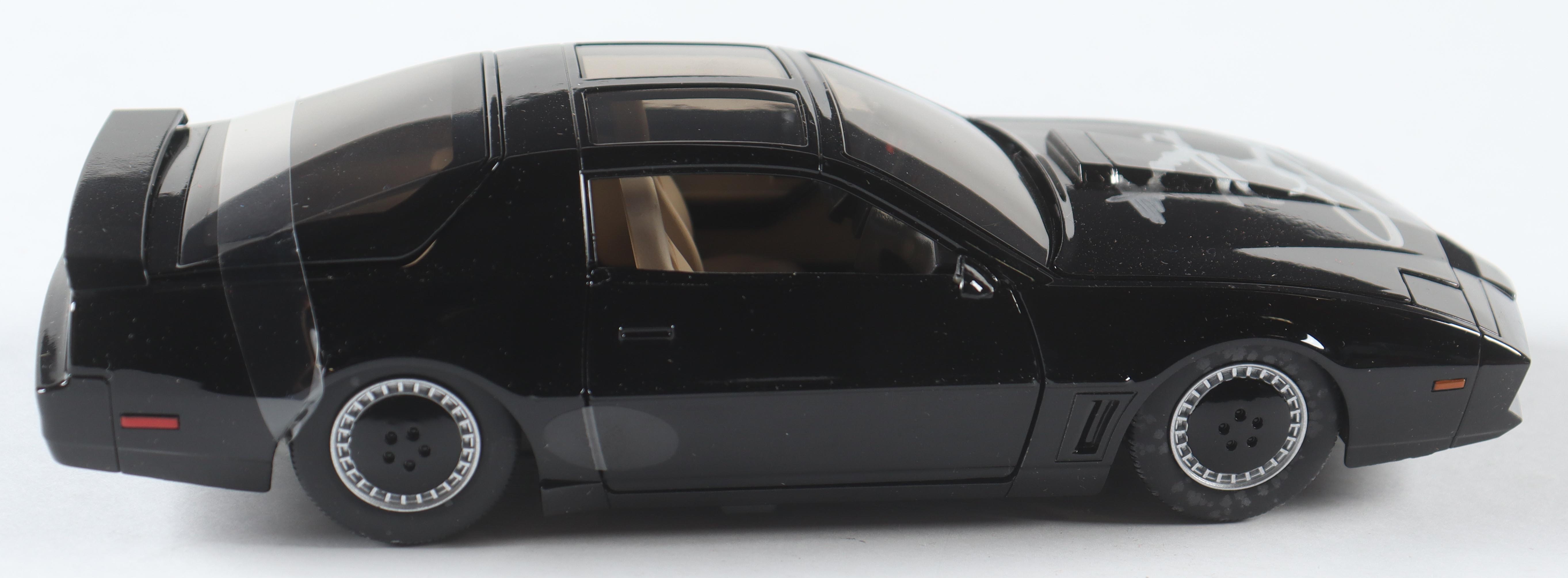 David Hasselhoff Signed "Knight Rider" 1:24 Diecast Car (Beckett) at PristineAuction.com David Hasselhoff Signed "Knight Rider" 1:24 Diecast Car (Beckett) at PristineAuction.com