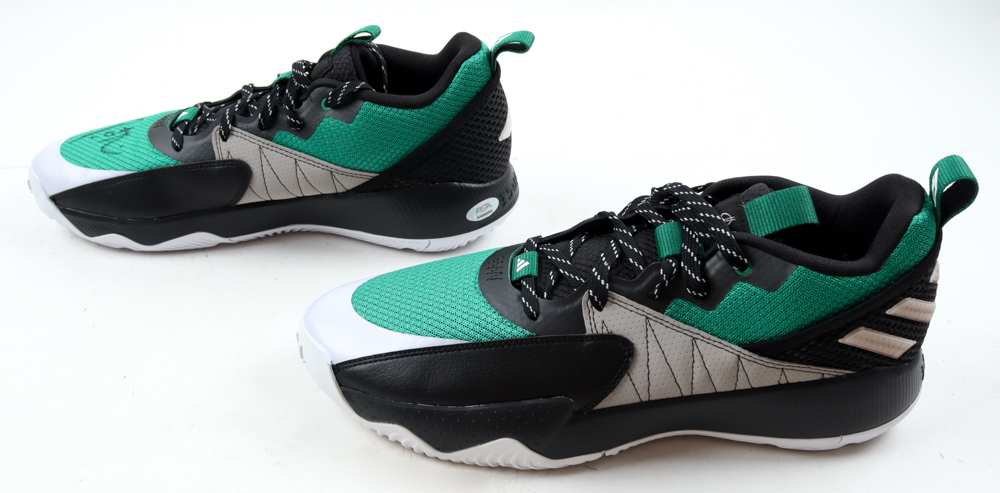 Damian Lillard Signed Pair of Adidas Basketball Shoes (PSA) at PristineAuction.com Damian Lillard Signed Pair of Adidas Basketball Shoes (PSA) at PristineAuction.com