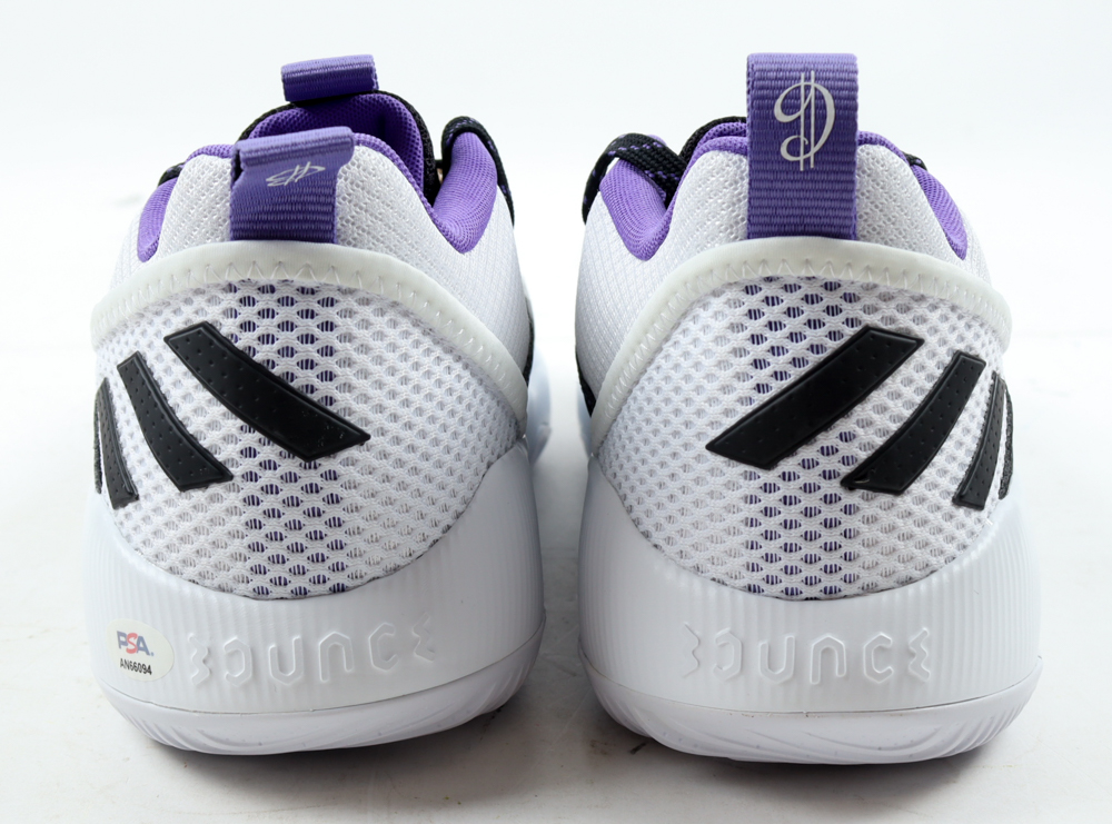 Damian Lillard Signed Pair of Adidas Basketball Shoes (PSA) at PristineAuction.com Damian Lillard Signed Pair of Adidas Basketball Shoes (PSA) at PristineAuction.com