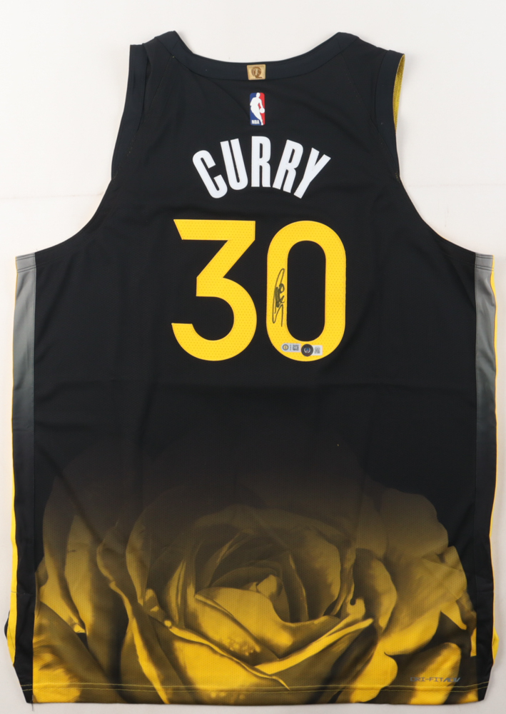 Stephen Curry Signed Warriors Nike Jersey (Beckett & Curry) at PristineAuction.com Stephen Curry Signed Warriors Nike Jersey (Beckett & Curry) at PristineAuction.com