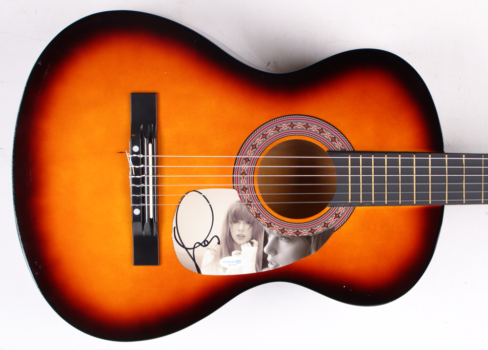 Taylor Swift Signed 38" Acoustic Guitar (AutographCOA) at PristineAuction.com Taylor Swift Signed 38" Acoustic Guitar (AutographCOA) at PristineAuction.com