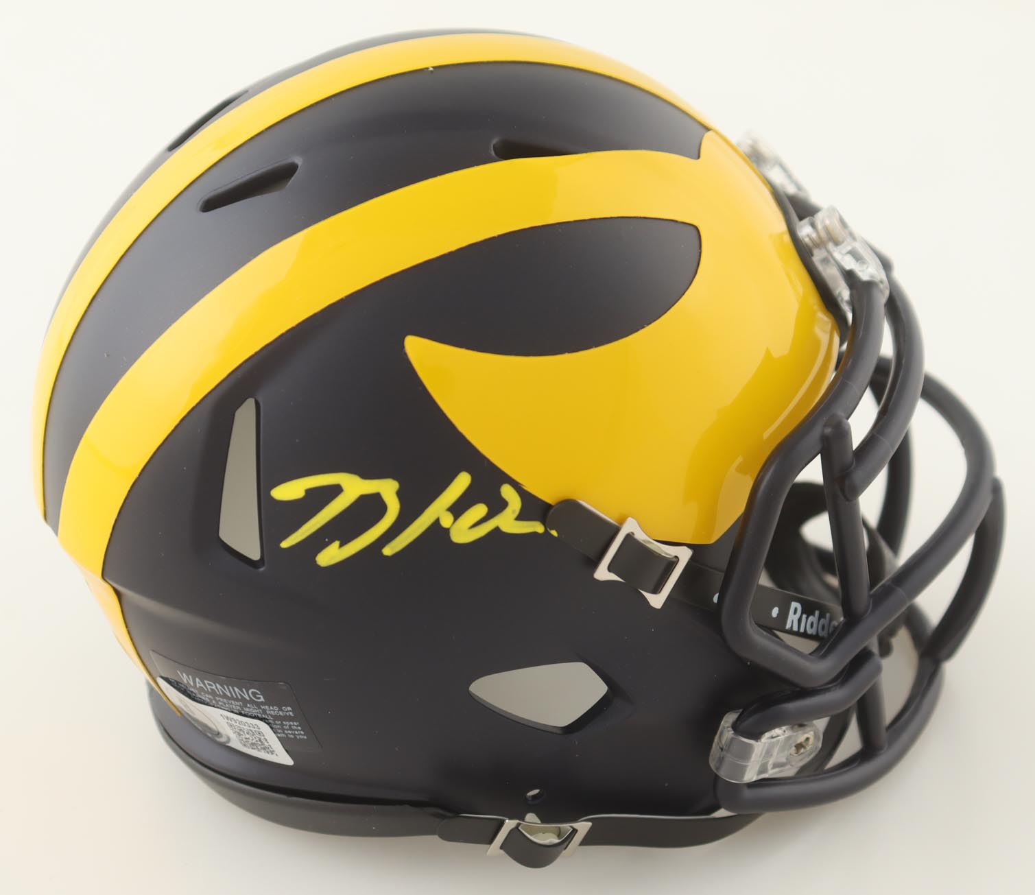 Blake Corum Signed Michigan Wolverines Speed Mini Helmet (Beckett) at PristineAuction.com Blake Corum Signed Michigan Wolverines Speed Mini Helmet (Beckett) at PristineAuction.com