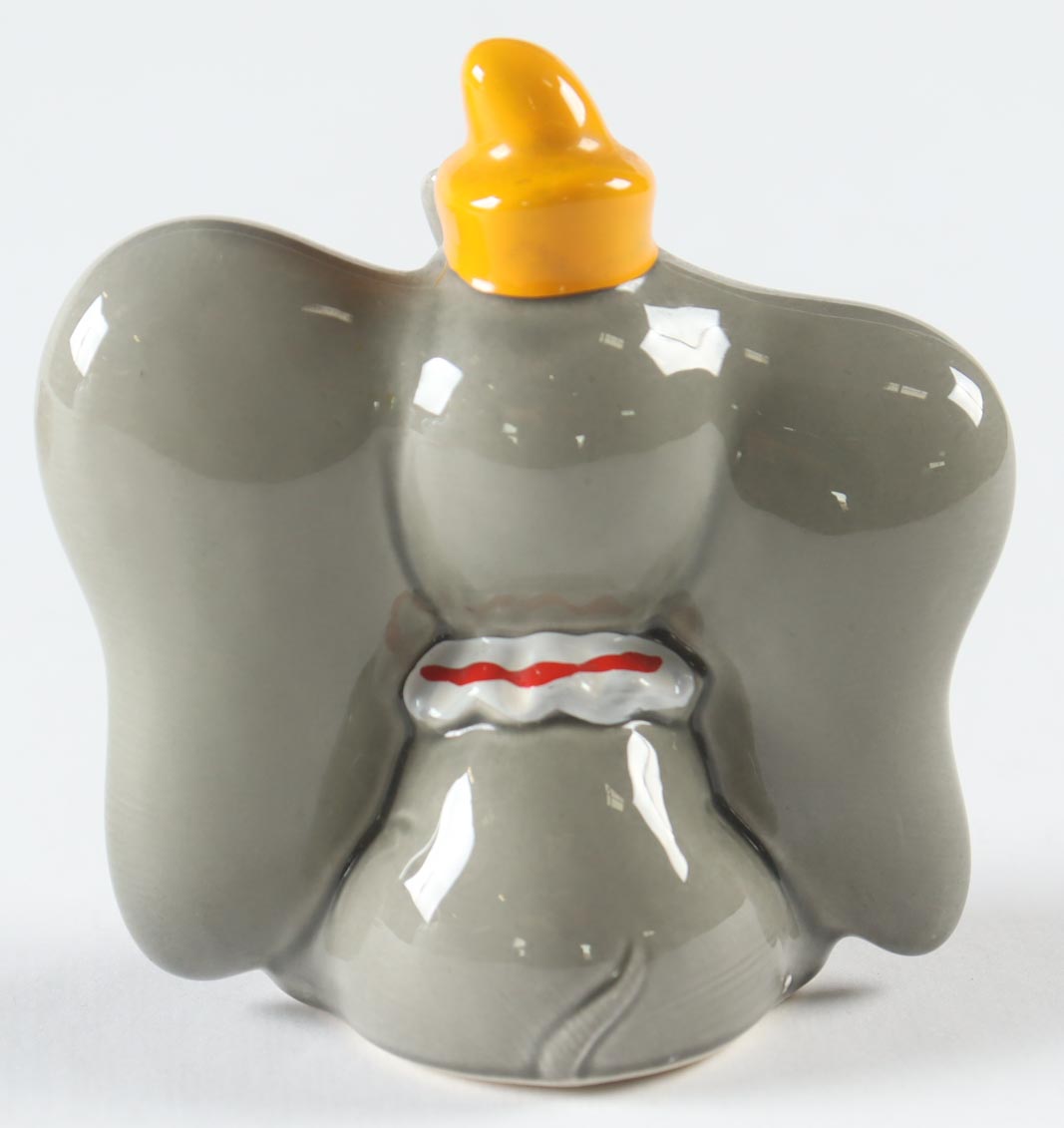 1965 Vintage Dumbo Disney 3.5"Ceramic Figure with Display Case at PristineAuction.com 1965 Vintage Dumbo Disney 3.5"Ceramic Figure with Display Case at PristineAuction.com