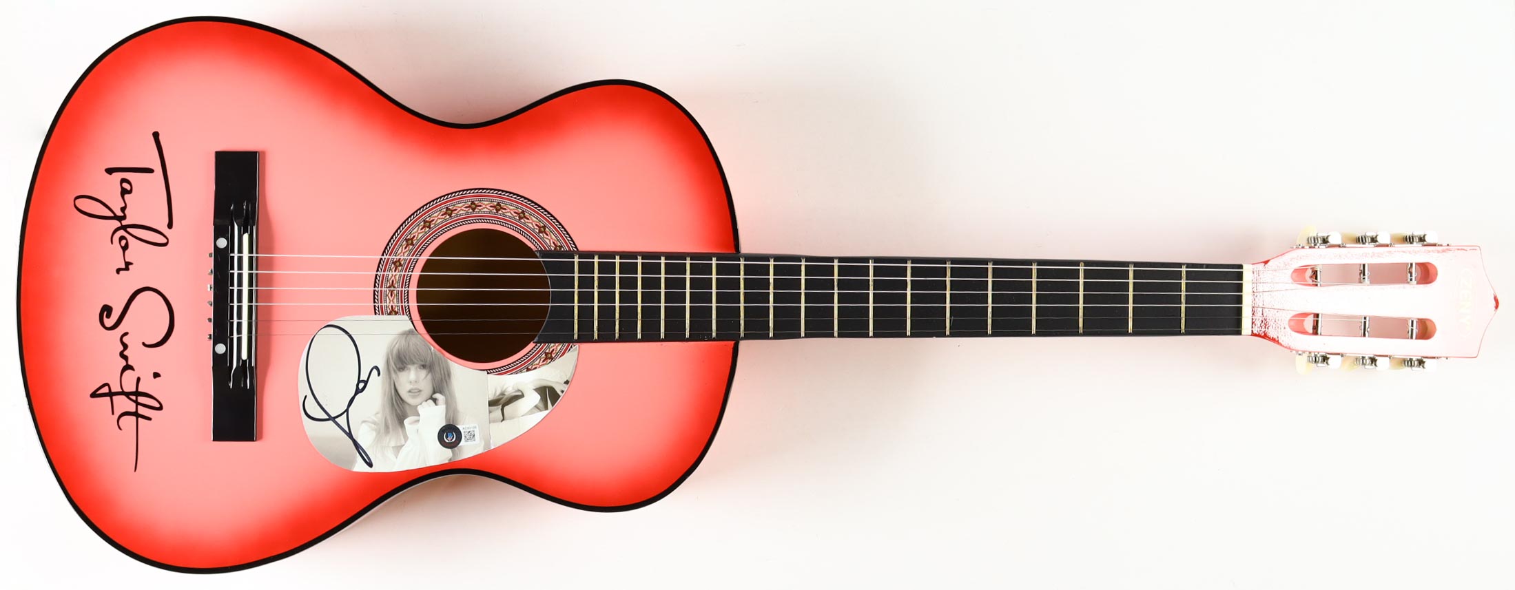 Taylor Swift Signed 38" Acoustic Guitar (Beckett) at PristineAuction.com Taylor Swift Signed 38" Acoustic Guitar (Beckett) at PristineAuction.com