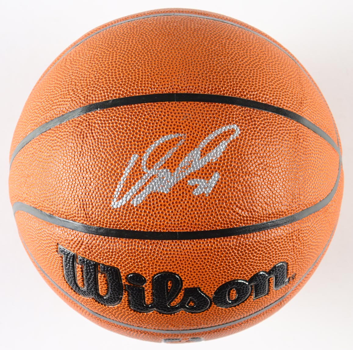 Dominique Wilkins Signed NBA Basketball (JSA) at PristineAuction.com Dominique Wilkins Signed NBA Basketball (JSA) at PristineAuction.com